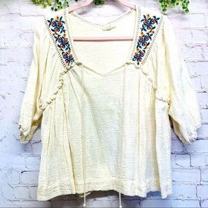 Oddy | Boho 3/4 Sleeve Peasant Top embroidered Vneck Size M